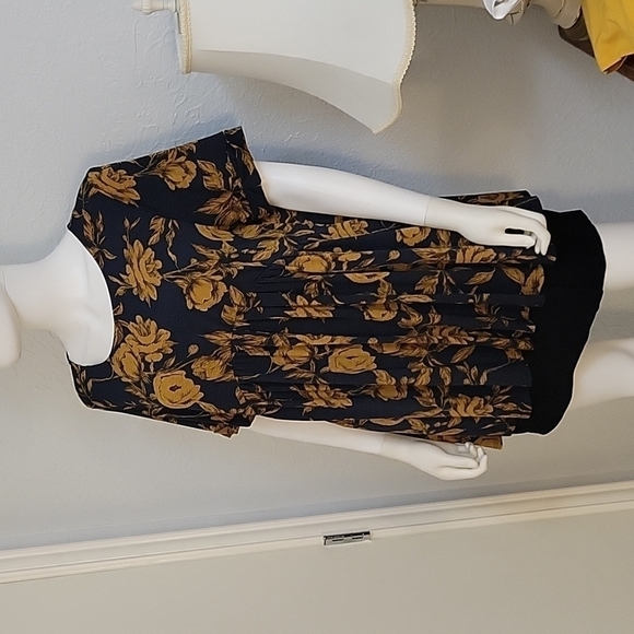 HONEYME Coquette Navy Blue Gold Rose Floral Babydoll Swing Blouse - Picture 2 of 6